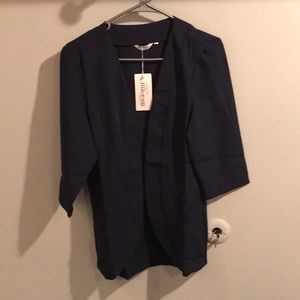 Navy Blazer no buttons. Flowy. Size M never worn